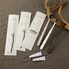 Set Desechable de Cepillo de Dientes y Pasta Dental para Hotel, Pantuflas de Tren de Alta Velocidad para Casa de Huéspedes y Baños de Spa, Personalizable para Exportación