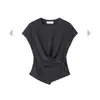 Camiseta de manga corta de color liso irregular para mujer, nuevo estilo verano 2025, top elegante que disimula el cuerpo con un diseño cruzado en la cintura