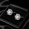 Pendientes de una sola piedra con forma de corazón y flor con garra Xuping, Aleación de cobre ligera y elegante, Fáciles de combinar para el uso diario, Al por mayor para mujeres