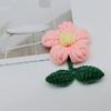 Accesorios para suéter, broche decorativo con linda flor terminada, hecho a mano, tejido a ganchillo, para niña, con forma de corazón, para bolso, pantalones y decoración.