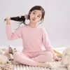 Conjunto de Pijama Redondo para Niños Dos Piezas Estilo Otoño/Invierno Unisex Suave Pegajoso Agradable a la Piel Color Sólido Versátil Cálido Conjunto para Estar en Casa