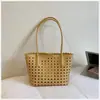 2026 Bolso de Mano Tejido Hueco Nuevo para Mujer, Bolso de Hombro de Gran Capacidad para Vacaciones, Bolso Cesta de Moda para el Trabajo