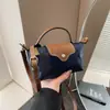 Bolso de Nylon Tipo Dumpling para Mujer Retro de Hombro Cruzado de Mano Pequeño Cuadrado Múltiples Colores Disponibles Personalización