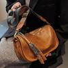 Bolso pequeño retro de alta gama, otoño e invierno 2024, nuevo bolso para mujer, popular bolso cruzado, bolso cuadrado pequeño con súper fuego.