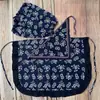Delantal de Baile Pequeño Estampado Floral Azul Tela con Encaje Estilo Étnico Rendimiento Performance Infantil Recolección de Té Delantal de Media Longitud