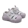 Sandalias Deportivas para Niñas 2026 Verano Nuevo Estilo Zapatos de Playa de Punta Cerrada Zapatos Casuales para Exteriores Infantiles de Suela Suave Antideslizantes