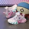 Zapatos de Baloncesto para Niños 2025 Otoño Nuevo Moda Infantil Atractivos Zapatos Deportivos con Hebilla Giratoria Malla Transpirable Zapatos para Correr