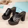 Pantuflas Europeas y Americanas con Estampado de Leopardo de Tacón Alto, Comercio Exterior Nuevo Estilo Verano 2026, Sandalias Transfronterizas con Tacón Grueso y Punta Abierta para Mujer al por Mayor