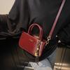 Bolso de hombro vintage de moda para mujer, estilo coreano, sencillo, informal, pequeño, cuadrado, 2025. Bolso de mujer de alta gama.