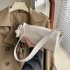 Bolsos de Diseño de Nicho para Mujer 2026 Nuevo Estilo Bolso de Hombro Cruzado de Gama Alta Elegante Bolso Cilindro Texturizado de Venta Caliente en Internet