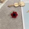 Broche de Flor de Colores Estilo Hyun Ya Corazón de Niña Padre-Hija Infantil Petalo de Lana Bolso Accesorios para Ropa Mujer