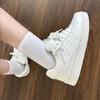 2025 Nuevas Zapatillas Deportivas Casuales de Moda Nacional Versátiles para Estudiantes Moda Simple Diseño de Nicho Zapatos de Pan Zapatos Blancos
