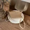 Bolso de Hombro Nuevo con Colgante en Forma de Empanadilla Estilo Japonés, Decoración de Cadena Mini, Bolso Cruzado para Mujer Estilo Coreano 2026, Piel Suave