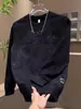Sudadera Pulóver Nueva de Moda Otoño e Invierno con Letras en Relieve, Diseño Degradado, Forro Polar, Engrosada, Top Casual Versátil de Manga Larga para Hombre