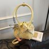Comercio exterior verano popular explosiones bolso pequeño mujer 2025 nueva moda todo partido un hombro axila bolso exquisito bolso mensajero