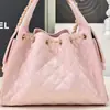 Xiaoxiangjia Bolsa de Couro Genuíno Feminina Padrão de Bolas Couro de Vaca Hobo Hippie Bolsa de Braço ou Ombro Corrente Acolchoada Porta com Cordão