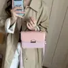 Colección nueva otoño/invierno 2026 transfronteriza: bolso de hombro elegante y minimalista, bolso cruzado y bolso pequeño cuadrado chic para mujer