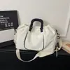 Nova Bolsa de Viagem Leve e Fashion para Mulheres, Bolsa de Mão Pequena para Viagens Curtas, Tendência de Bolsa de Academia - Primavera 2026