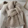 Novo Cachecol de Lã de Alpaca para Mulheres, Versão Coreana, Versátil, Quente, Atmosférico, Espessado para Outono e Inverno, Cachecol de Tricô Estilo Ins para Estudantes
