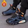 Sapatos de Algodão Quentes para Meninos Inverno 2026 Impermeáveis Leves Casuais Crianças Solado Macio Forro Duplo de Lã Sapatos de Estudante de Algodão