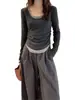 Camiseta de dos piezas estilo coreano, holgada, con cuello en U y manga larga para mujer, con bloques de color, diseño plisado, cintura ajustada y efecto adelgazante, perfecta para crear una vibra de principios de otoño como capa base