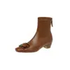 Botas Estrechas Estilo Coreano para el Trabajo con Hebilla Cuadrada de Ágata Otoño/Invierno 2026 Tacón Medio Grueso Adelgazantes Versátiles Puntera Cuadrada Pequeña Botas Elásticas para Tobillo para Mujer
