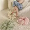 Scrunchie Verde Menta Pérola Fresco de Verão para um Look Preguiçoso do Dia a Dia, Adiciona Volume ao Cabelo, Estilo Coque Suave
