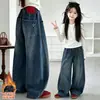Pantalones Vaqueros para Niñas Otoño e Invierno con Felpa Interior Pierna Curva para Niñas Grandes Estilo Coreano Pantalones de Pierna Ancha Bolsillo Trasero Bordado Estrellas Pantalones Largos Casuales