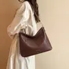 Bolsa Feminina 2026 Novo Estilo Bolsa Feminina Outono/Inverno Couro Genuíno Bolsa Tote de Ombro Único Versátil para o Trabalho Bolsa Transversal