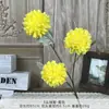 Flores Artificiais Crisântemo Bola de 3 Cabeças Buquê Decoração de Casamento Flores de Seda Decoração de Alto Padrão para Casamento Casa Hotel