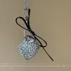 Bolsa de Cadena para Suéter con Lazo Trenzado de Cinta Plateada Collar Personalizado Nicho de Lujo Accesible Cadena Cruzada Accesorios para Mujer