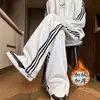 Calça Casual de Fleece com Três Listras para Homens, Outono e Inverno, Tamanho Grande, Calça Esportiva Reta Solta com Cordão