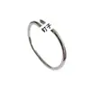 Pulseira feminina em aço inoxidável, sucesso de vendas internacionais, pulseira circular banhada a ouro com diamantes de alta qualidade, joia popular em aço titânio leve e luxuoso.
