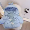 Ropa de Algodón para Niñas Ropa de Invierno Engrosada Forrada de Polar para Bebés 2026 Chaqueta Cálida de Nuevo Estilo Ropa de Algodón para Niños Chaqueta de Algodón de Invierno Más Vendida