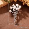 Broche de estilo antiguo de la época medieval, con nicho, estilo vintage de camelia y perla, ligero, de lujo, estilo fragante, joyería para mujer.