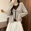 Roupas femininas plus size, estilo coreano, modeladoras e valorizadoras, nova coleção de outono, design de nó torcido color blocking, camiseta de manga longa falsa duas peças para o outono