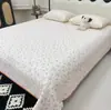 2026 Novo Modelo A-Grade 100% Algodão Capa de Cama Conjunto de Três Peças Capa de Cama Pura Algodão Tatami Acolchoada Espessa Lençol de Cama Floral