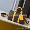 Bolso de Almohada Nuevo Transfronterizo Guangzhou Europeo y Americano Cuero Genuino Negro Retro Bolso de Mano de Alta Gama Bolso Cruzado para Mujer de Segunda Mano