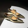 6282-6K92 Estilo Europeu e Americano Retro Salto Baixo Plataforma Sapatos Femininos Boca Rasa Bico Fino Metal Decorativo Sapatos de Uma Sola Femininos