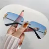 Óculos de Sol de Metal com Armação Nova Transfronteiriços Óculos de Sol Quadrados Borboleta Distintivos Moda Óculos de Sol com Senso Avançado para Mulheres