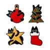 Broche de Gato Negro Navideño Lindo Qi He Árbol de Navidad Creativo Media de Navidad Estrella Decoración Bola Metal Esmalte Pin Accesorios