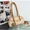 Nueva bolsa de hombro minimalista 2026 para mujer, bolso de mano de moda estilo coreano, colección de otoño, diseño de corazón