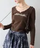 Camiseta Básica Estampada con Remaches de Diseño Nicho Estilo Nuevo Primavera Temprana, Top Asimétrico Único para Mujer