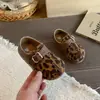 Sapatos Birkenstock Femininos Retro com Biqueira Dividida Cobertura Total Outono 2026 Novo Modelo com Tira de Fivela Única Versátil e Fashion Sapatilhas Sapatos Mary Jane