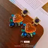 Brincos de flor de diamante vintage antigos médios, brincos retrô leves de luxo de alto sentido, pequenos brincos de vento de corte, atacado