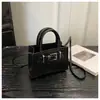 Bolsa de Mão Decorada com Fivela de Cinto de Design Exclusivo para Mulheres 2026 Verão Retro Casual Moda Elegante para o Dia a Dia Ombro Transversal