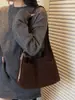 Bolso Tote Coreano de Nicho de Gran Capacidad, Bolso de Hombro Casual de Moda, Bolso Retro para el Antebrazo de Commuter, Bolso Sencillo tipo Cubo