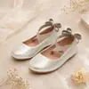 Sapatos de Princesa com Tira Elástica de Glitter para Meninas Sapatos para Performance de Florista Sapatilhas com Laço nas Costas