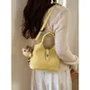 Bolso Pequeño Retro Color Marrón Maillard para Mujer 2026 Nueva Moda Versátil Bolso Cruzado Bolso de Mano para Viajes al Trabajo Bolso Cubo
