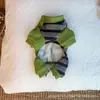 Ropa para casa de cuatro patas para mascotas de otoño e invierno, ropa para perros, sudadera engrosada con forro polar, ropa cálida para gatos y perros, abrigo de forro polar al por mayor